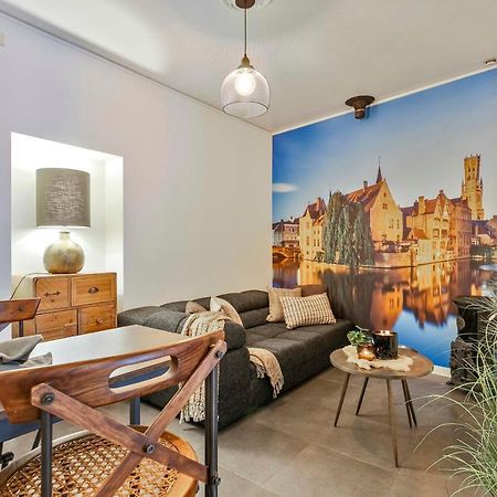 Huswell - Charming Getaway In The Historical City Center ブルージュ エクステリア 写真